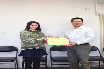 1612342932792276.jpg 颁奖2.jpg