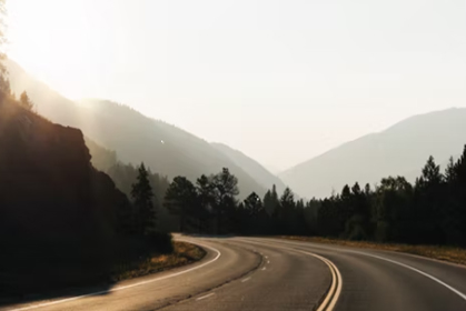 国务院：鼓励农村公路与乡村旅游重点村等一体开发